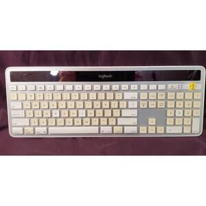 Logitech K750 Solar Full Keyboard White No Dongle #2913 (VK) Z46/6